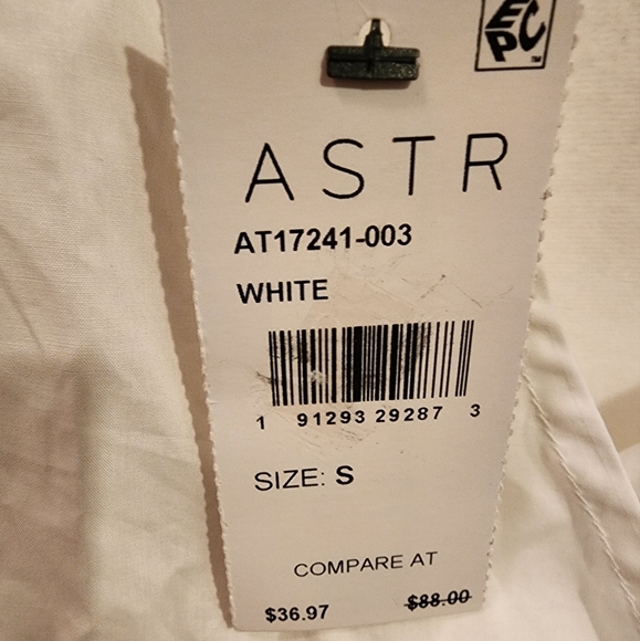 ASTR Open Back Crop Top - Size Small - White - Picture 3 of 3